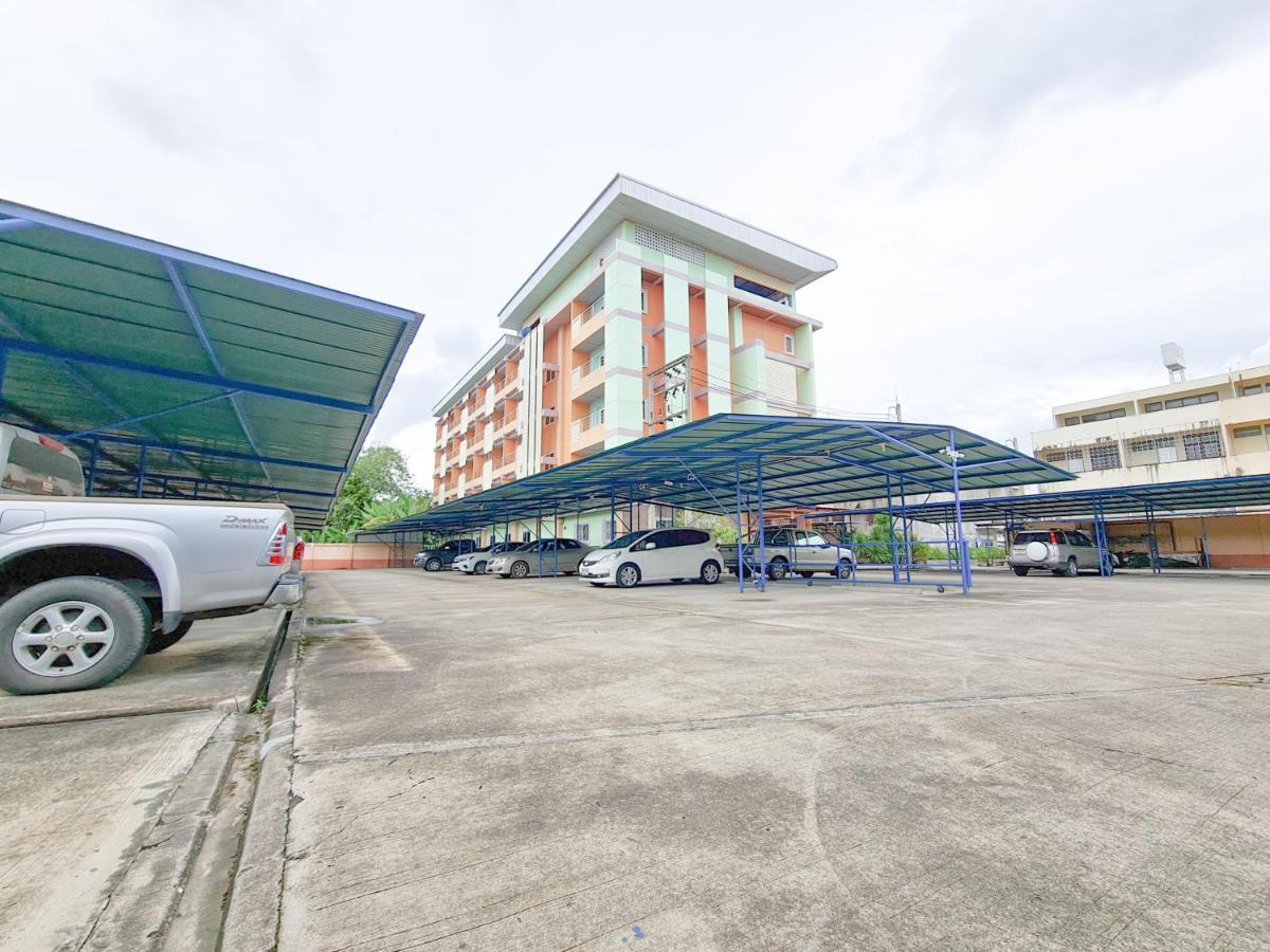 Jaroonsak Grand Trang Exterior foto