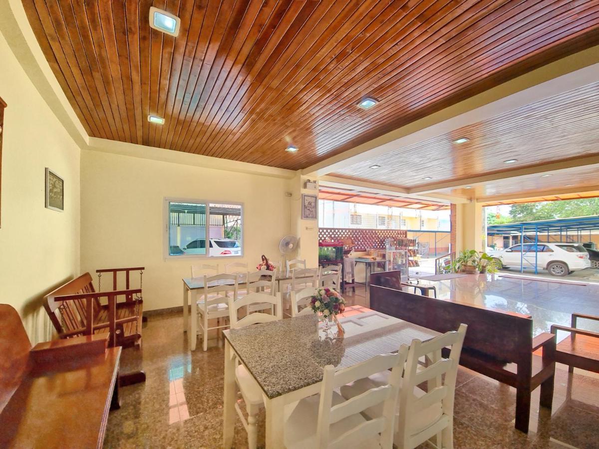 Jaroonsak Grand Trang Exterior foto