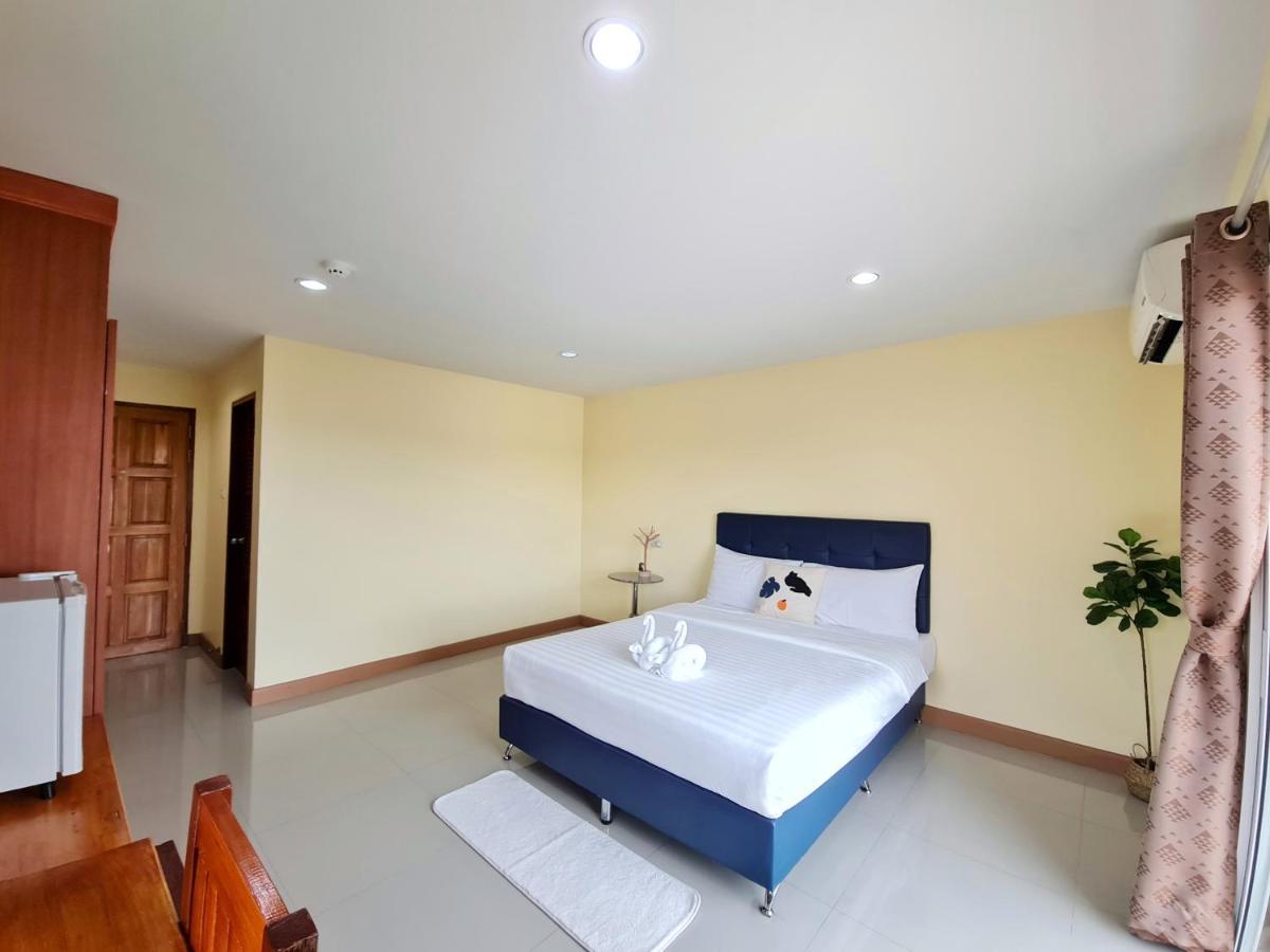 Jaroonsak Grand Trang Exterior foto