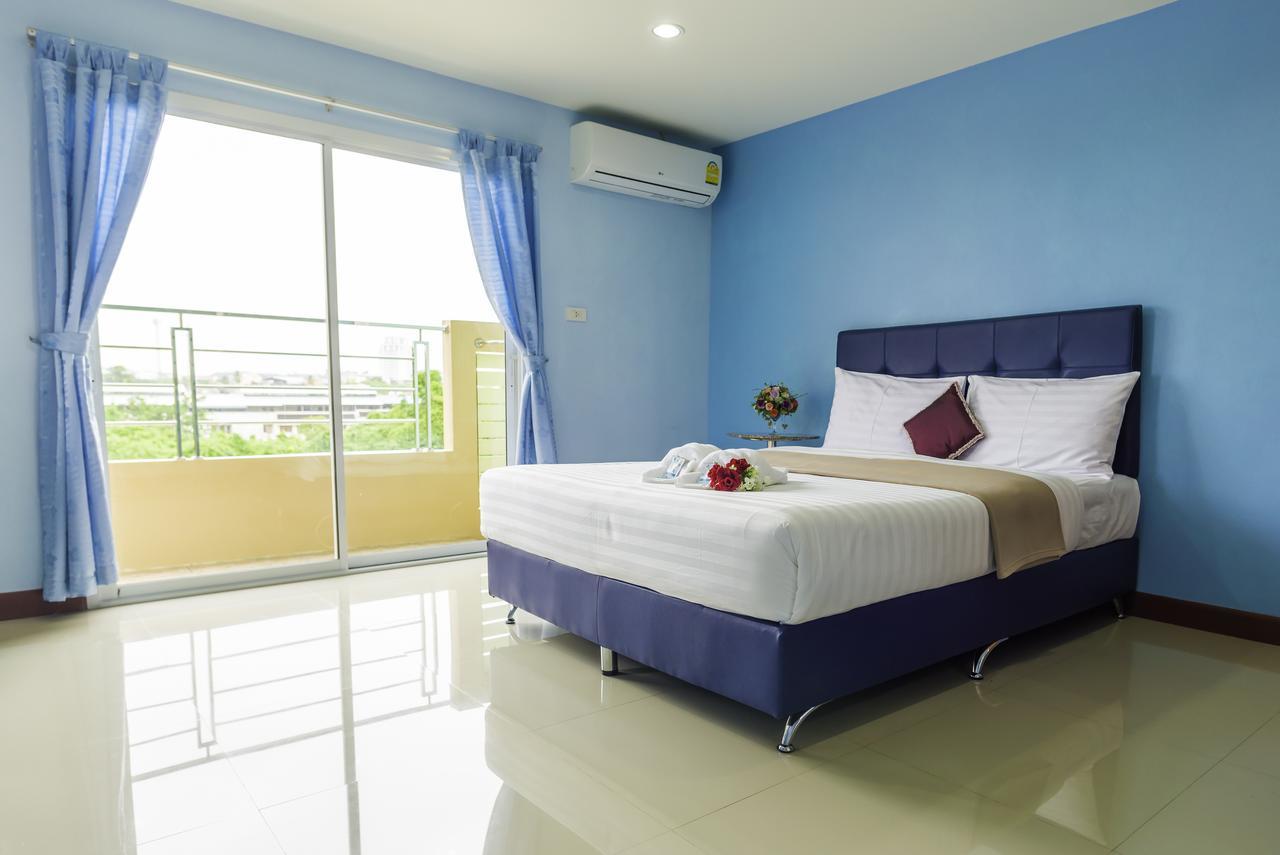 Jaroonsak Grand Trang Exterior foto